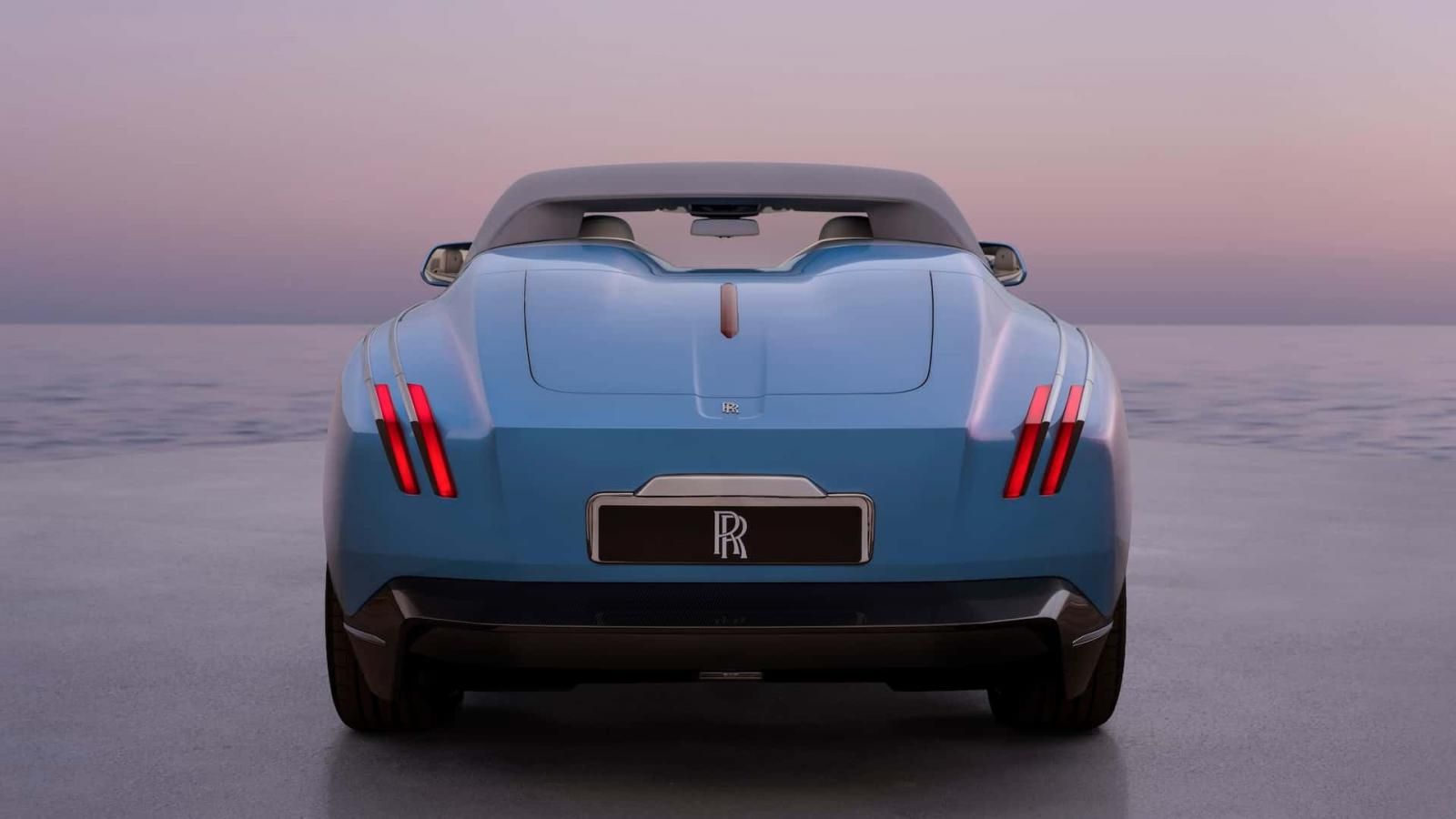 Αυτή η Rolls-Royce έχει τιμή από 8 εκατ. ευρώ αλλά μόνο στα... χαρτιά